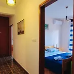 Dolores Apartment *