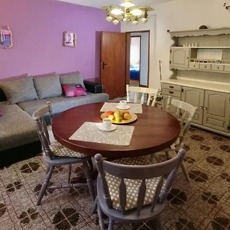 Apartment Dolores Kuciste